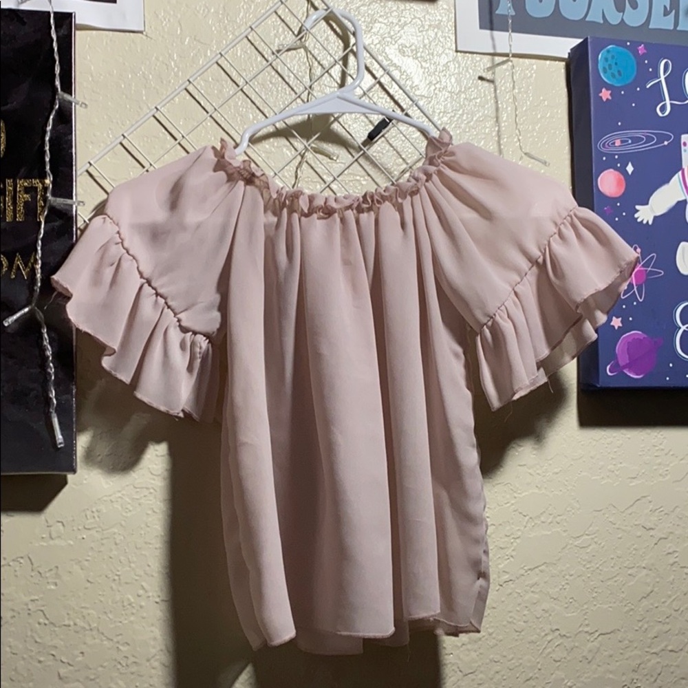 Tops - Picture 15 of 16